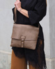 Torebka skórzana listonoszka stylowy minimalizm ala messenger leather bag - MARCO MAZZINI beż taupe